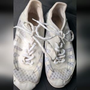 Nfinity Vengeance Women's Cheer Shoes Size 8